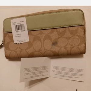 Coach long zip Around Wallett n signature light khaki/Pale Green
